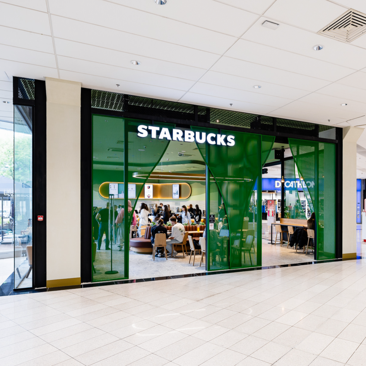 STARBUCKS - VITAJ V EUROPA SC RODINE